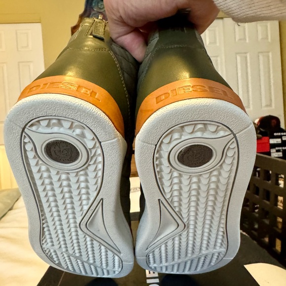 Diesel Men’s Diamond Tarmac Sneakers size 11 - Picture 5 of 10